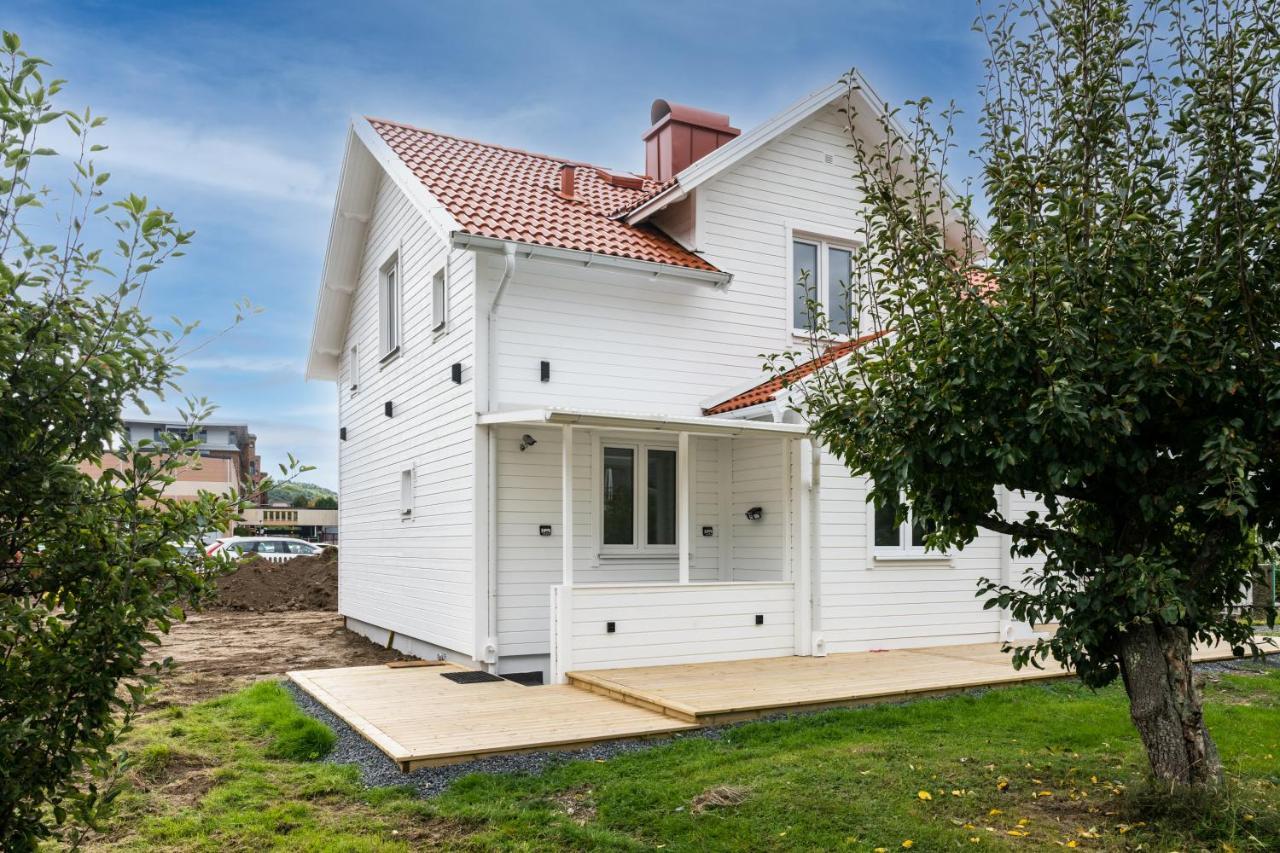 Flores Jonkoping Bagian luar foto